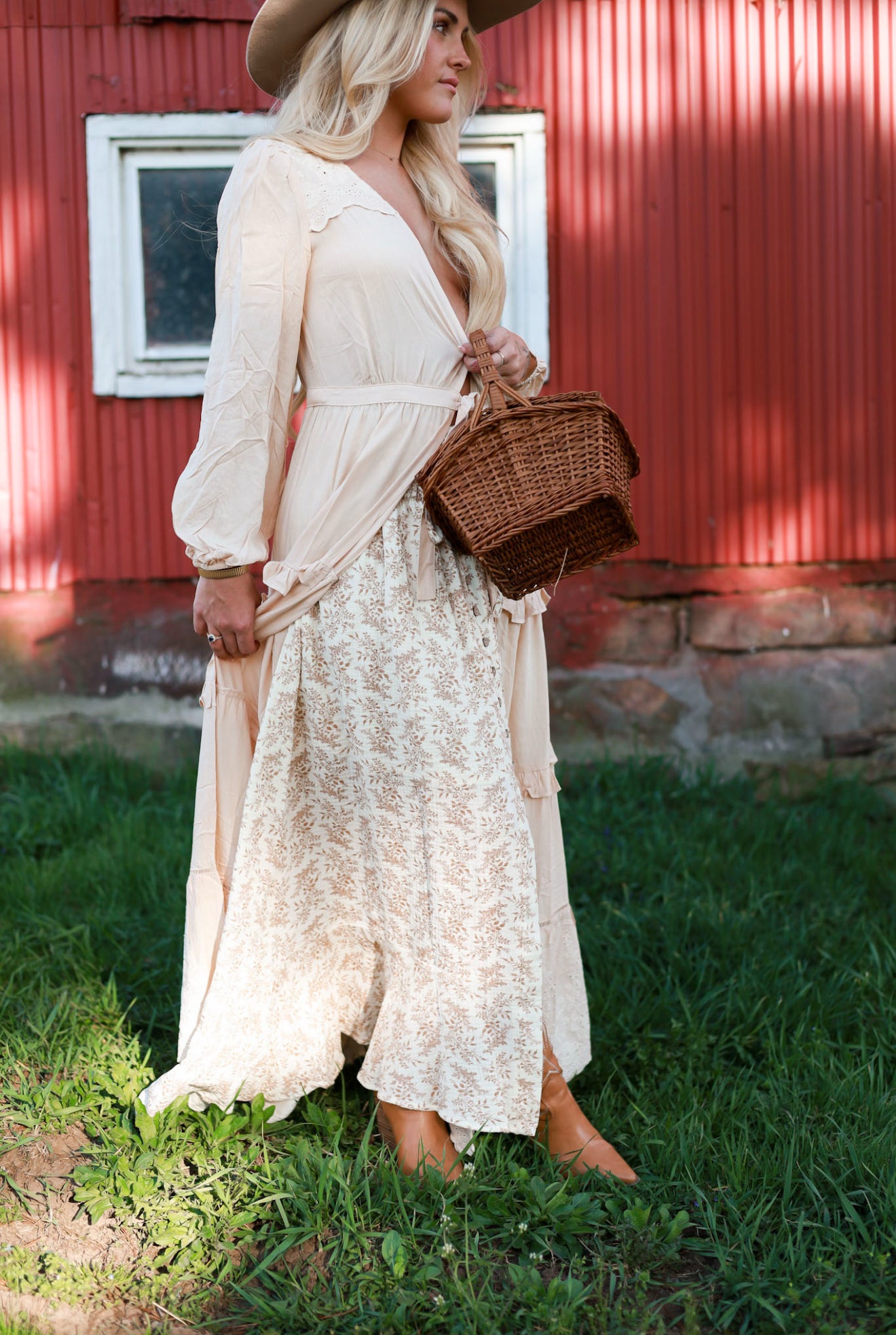 Country Blossom Skirt - Sand