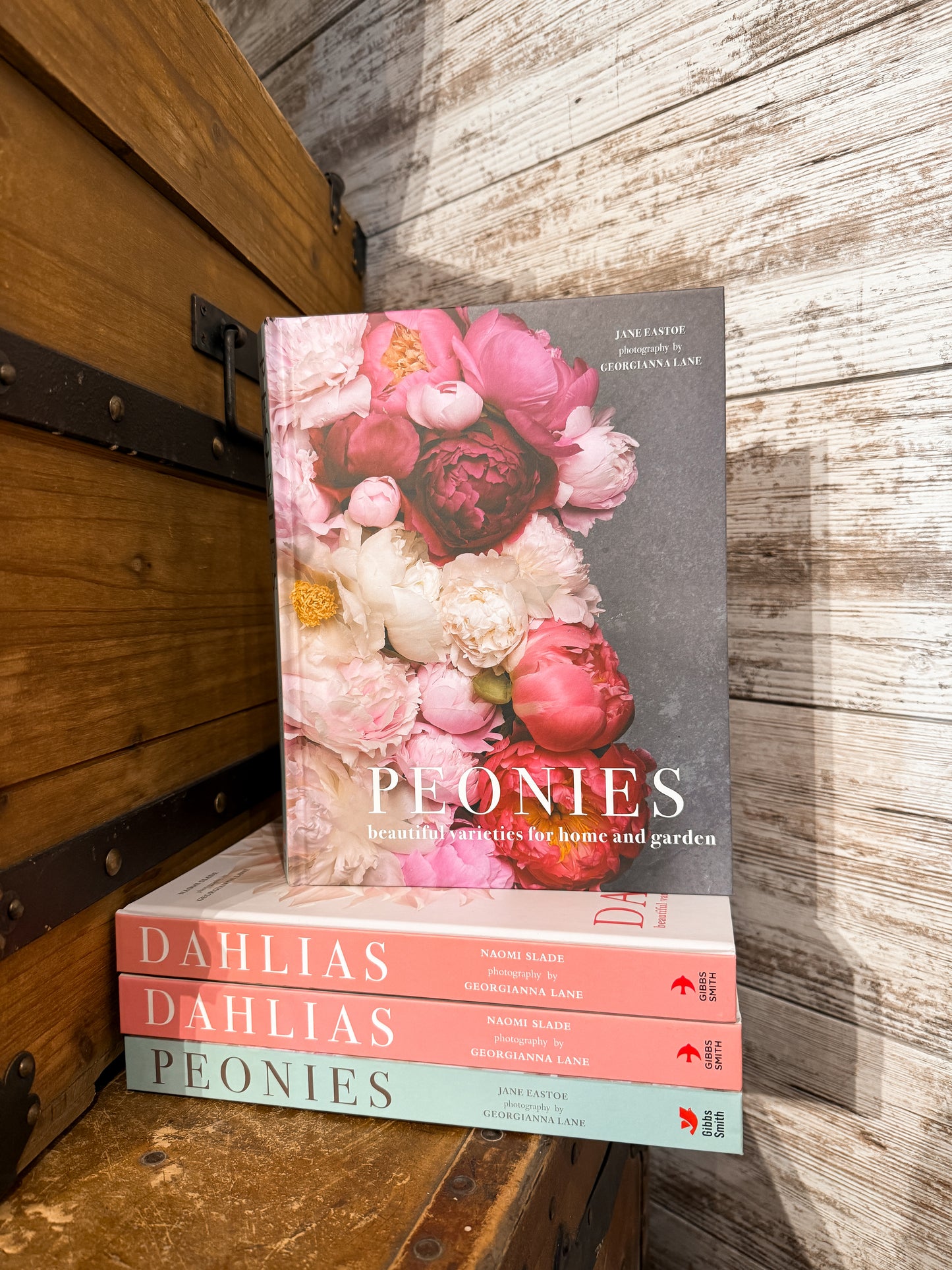 Peonies: Coffee Table Book