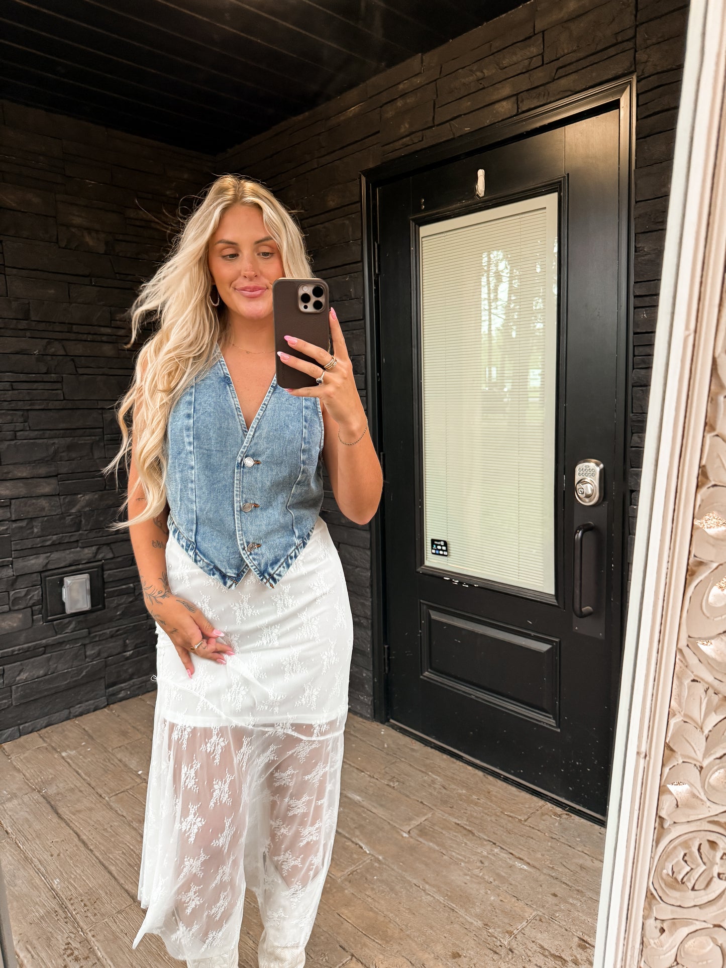 Magnolia Lace Skirt - White