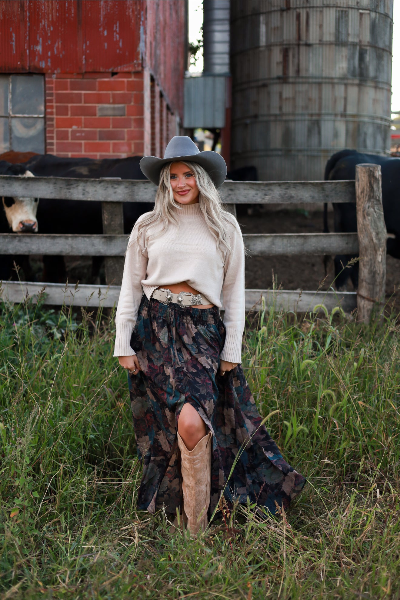 Poetry in Petals Skirt - Black