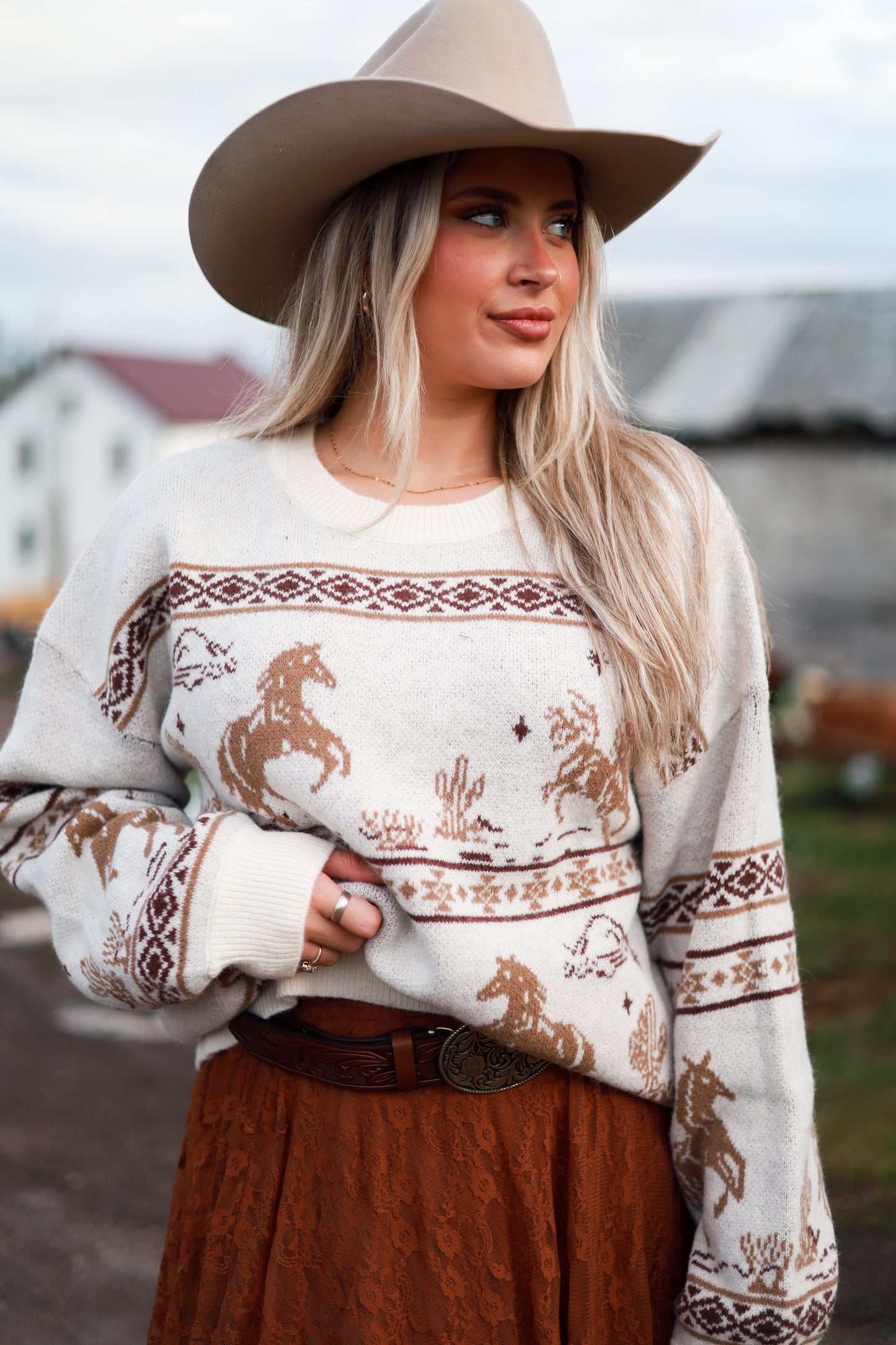 Western Scene Sweater - Cream