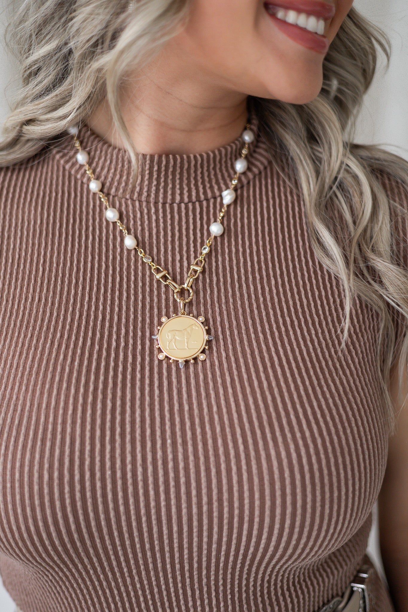 Pinto Horse Pearl Chain Necklace
