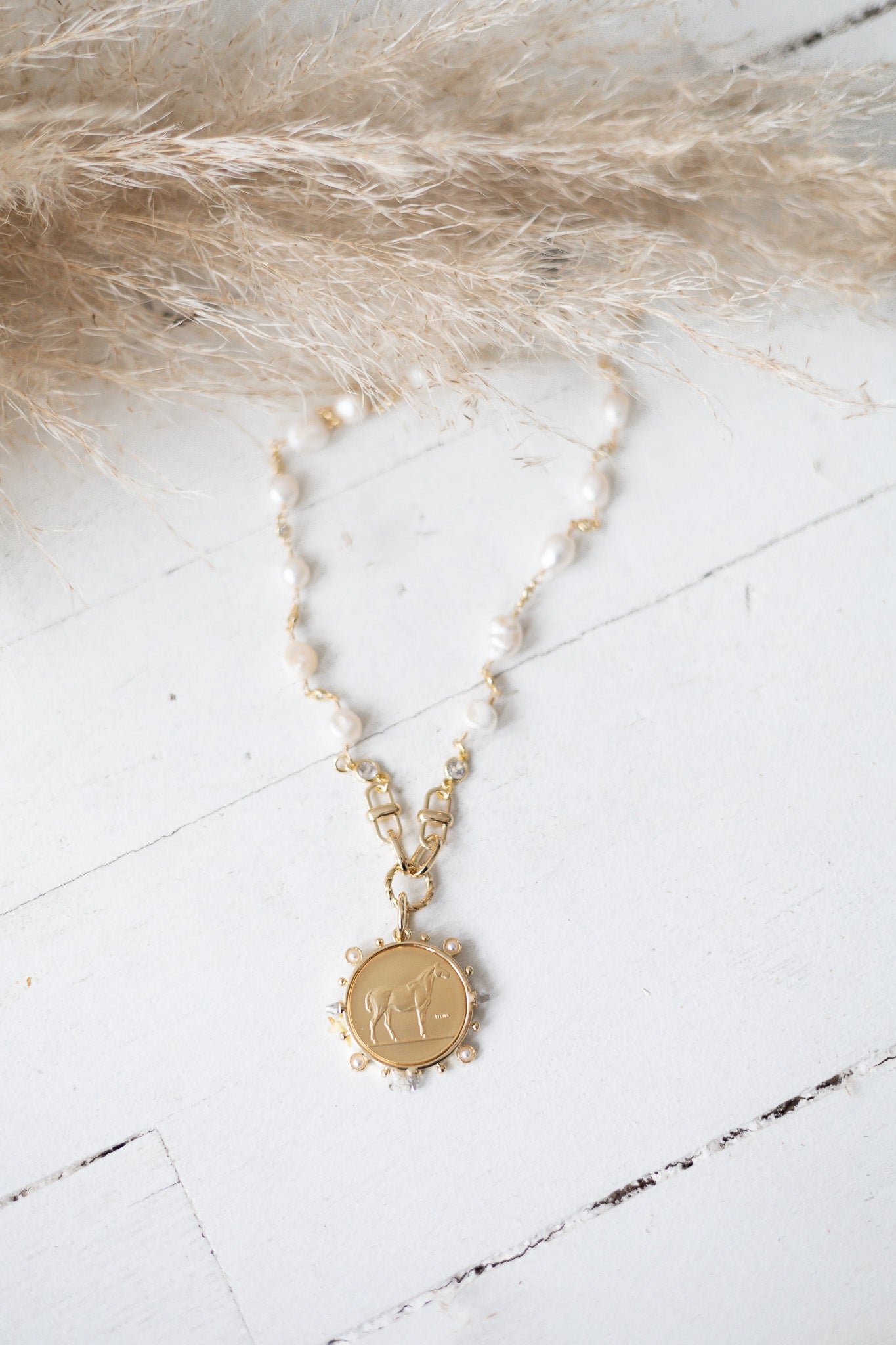 Pinto Horse Pearl Chain Necklace