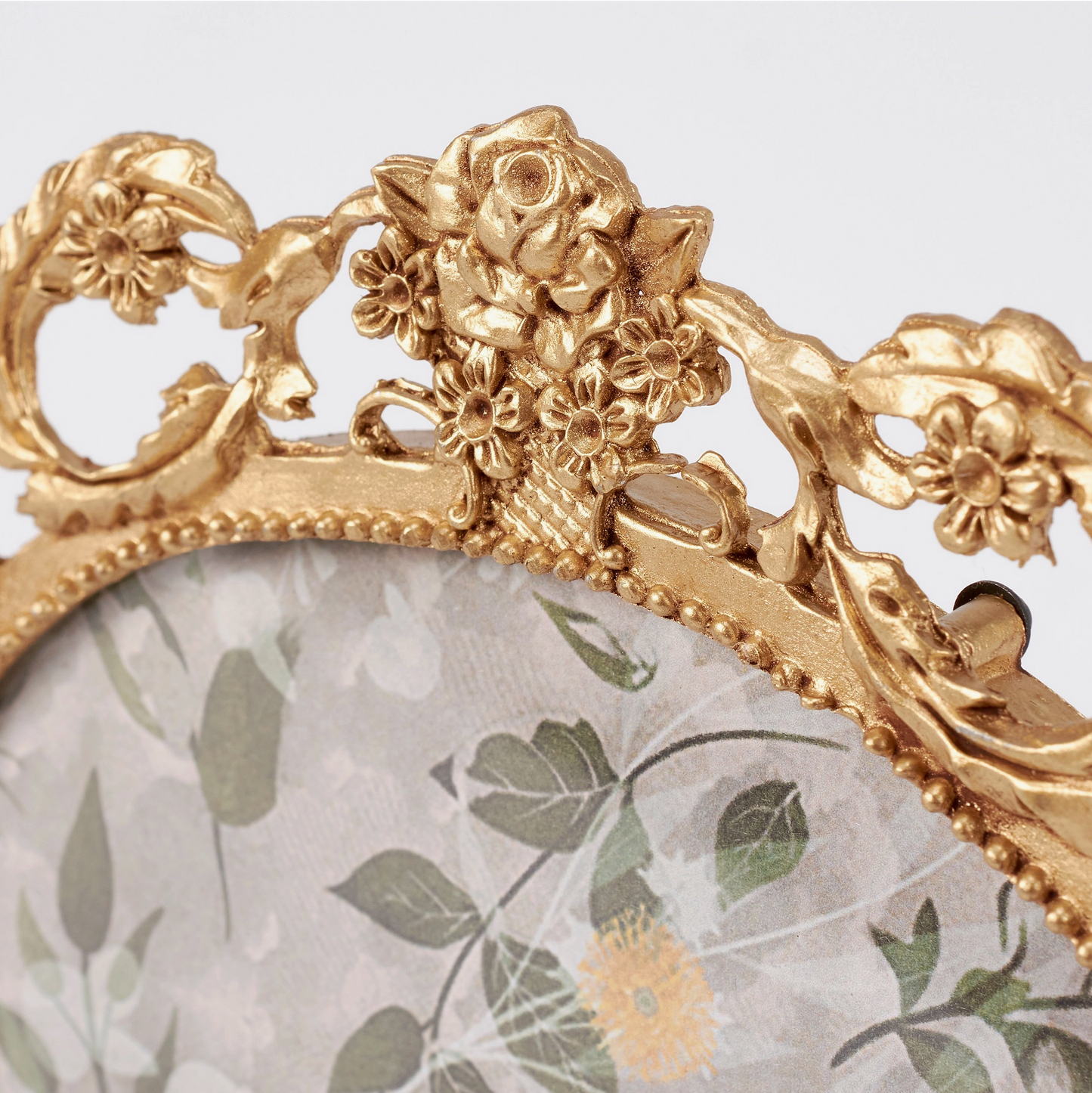Vintage Oval Frame