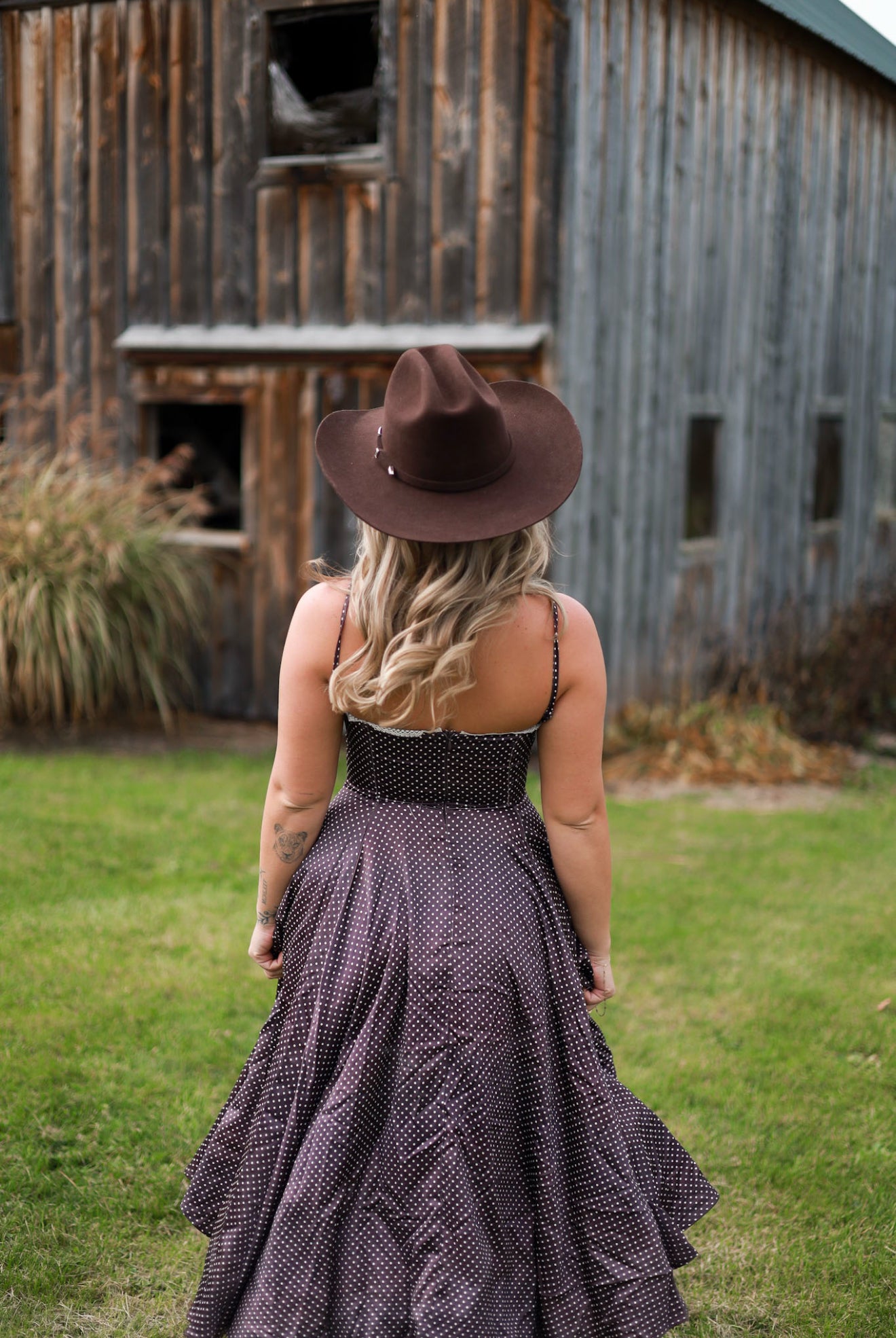 Storybook Lace Midi Dress - Brown
