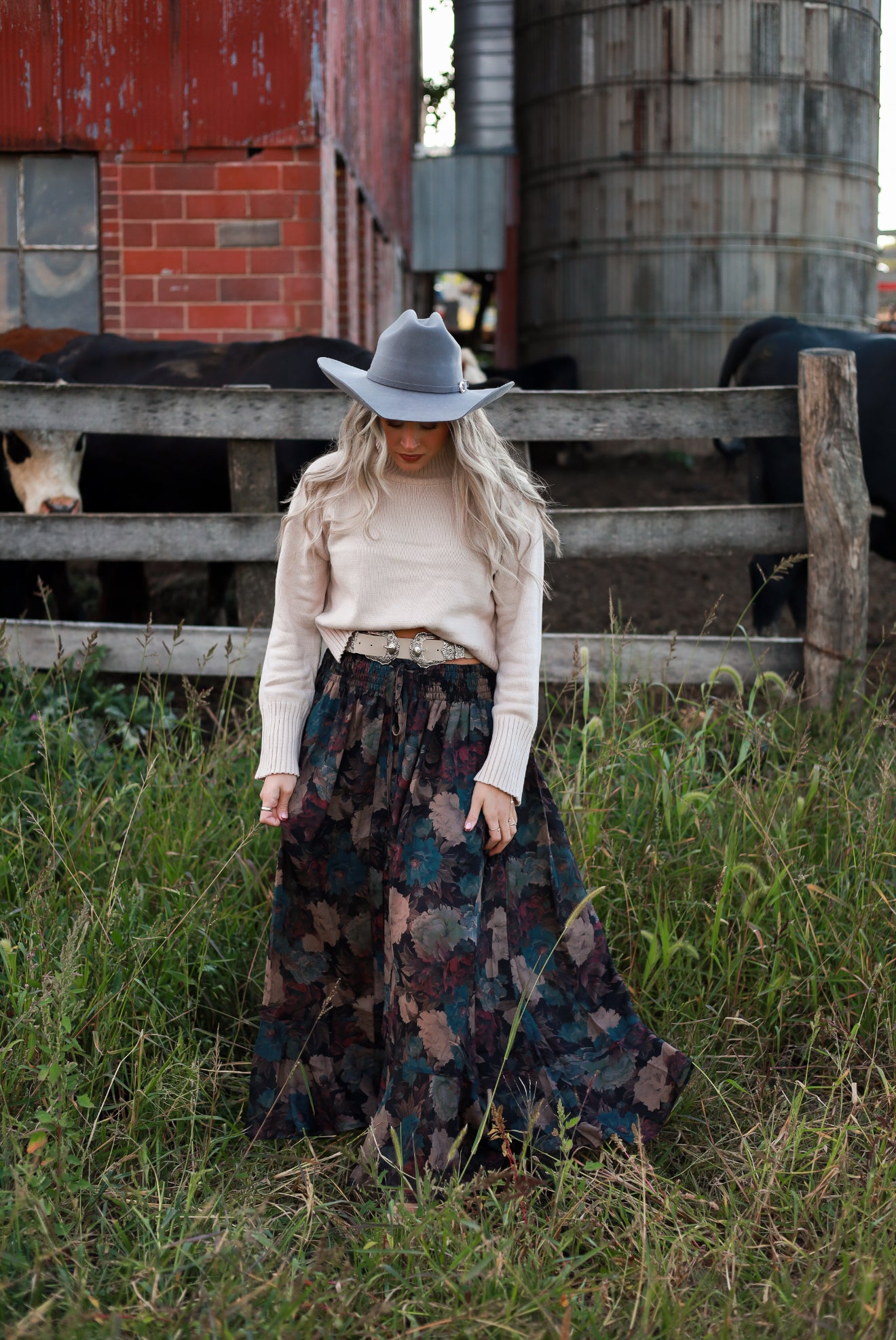 Poetry in Petals Skirt - Black