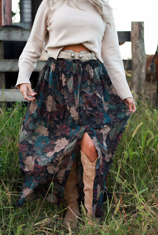 Poetry in Petals Skirt - Black