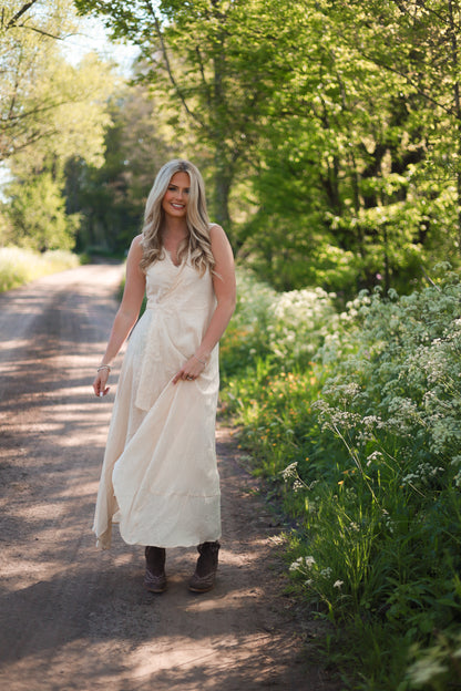 Sunset Prairie Maxi Dress - Cream