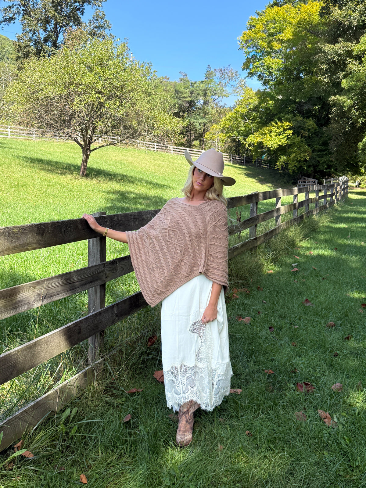 Fawn & Fleur Midi Skirt - Cream