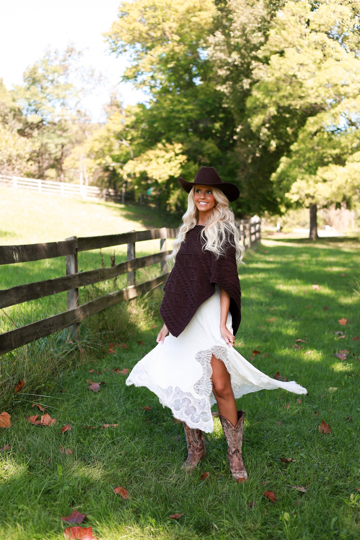 Fernwood Poncho - Brown