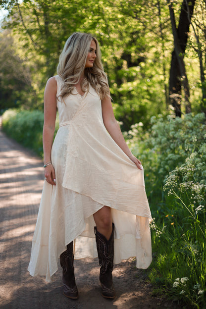 Sunset Prairie Maxi Dress - Cream