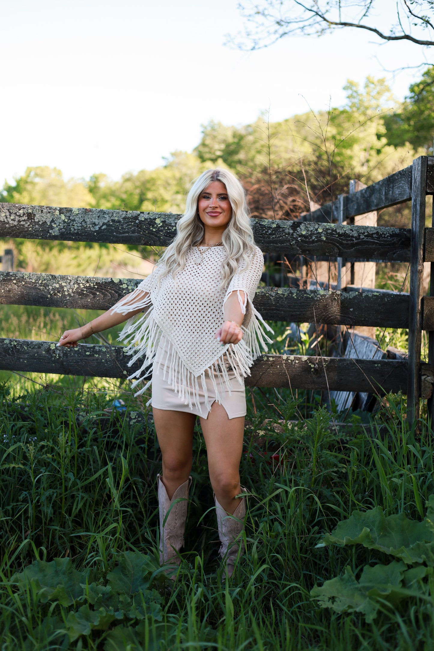 Cream Breeze Fringe Poncho