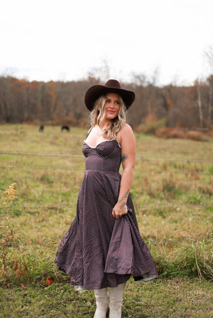 Storybook Lace Midi Dress - Brown