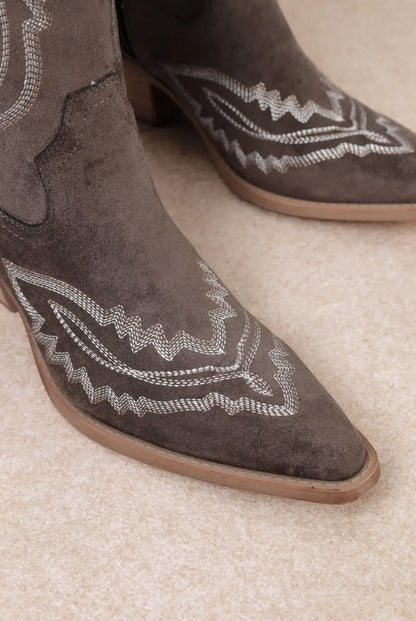 Fawnwood Boots - Brown