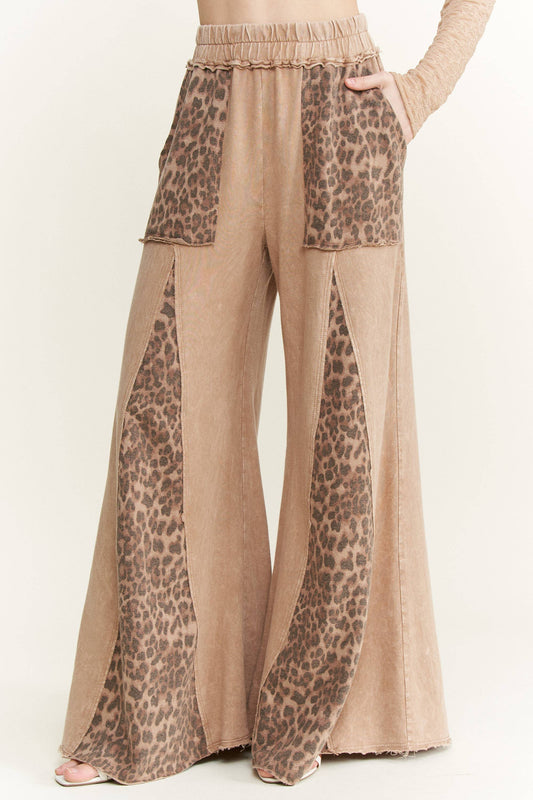 Mineral Leopard Flare Pants - Tan