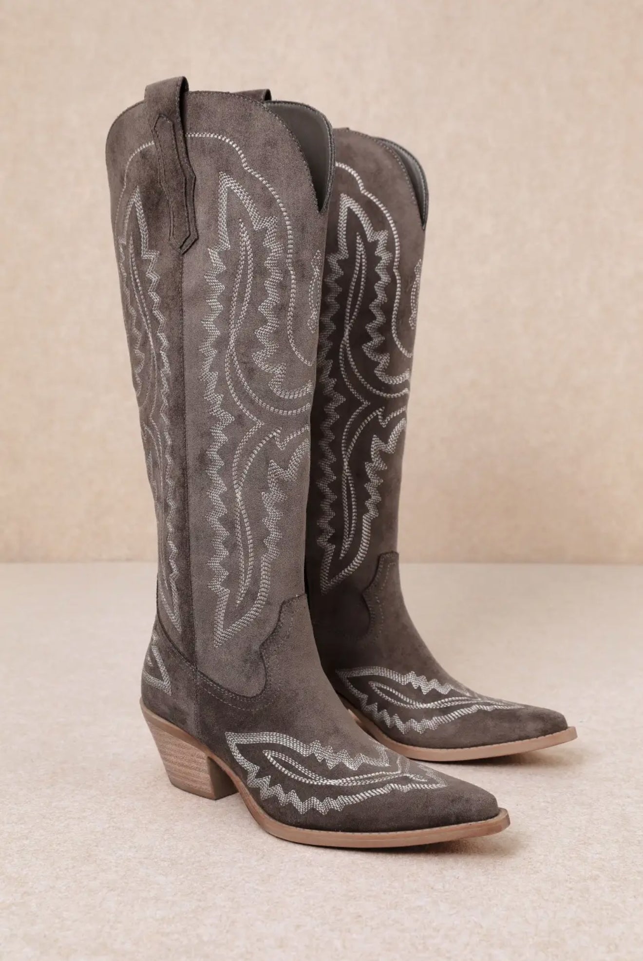 Fawnwood Boots - Brown