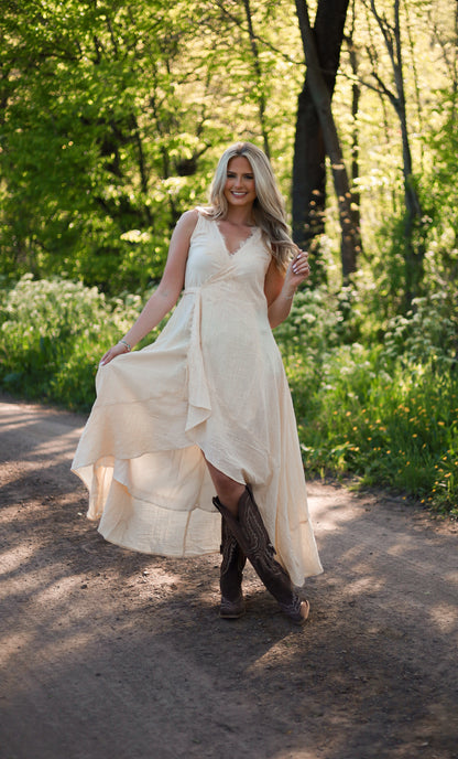 Sunset Prairie Maxi Dress - Cream