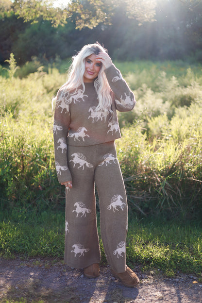 Wild Horses Lounge Set
