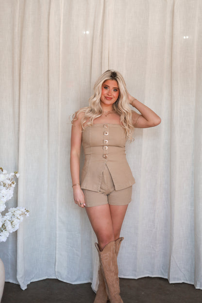 Golden Buckle Western Shorts - Beige