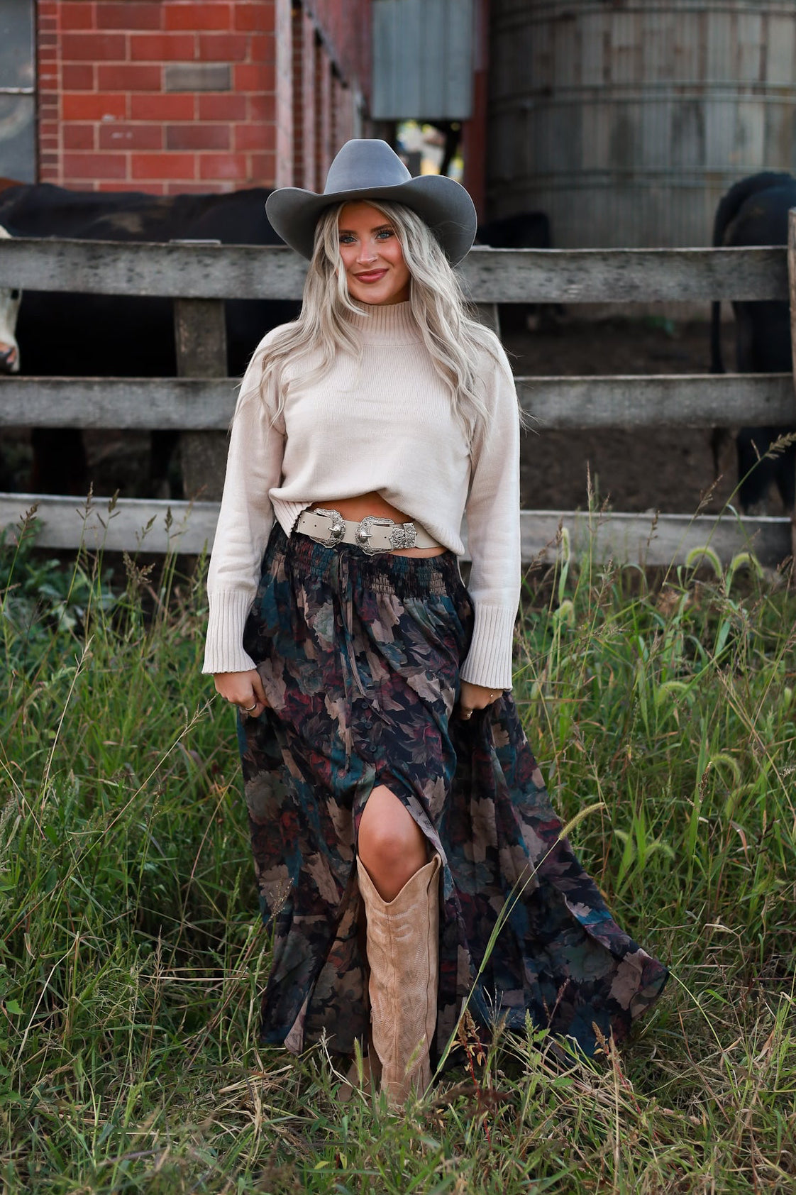 Poetry In Petals Skirt - Black