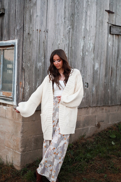 Marshmallow Cream Chunky Knit Cardigan