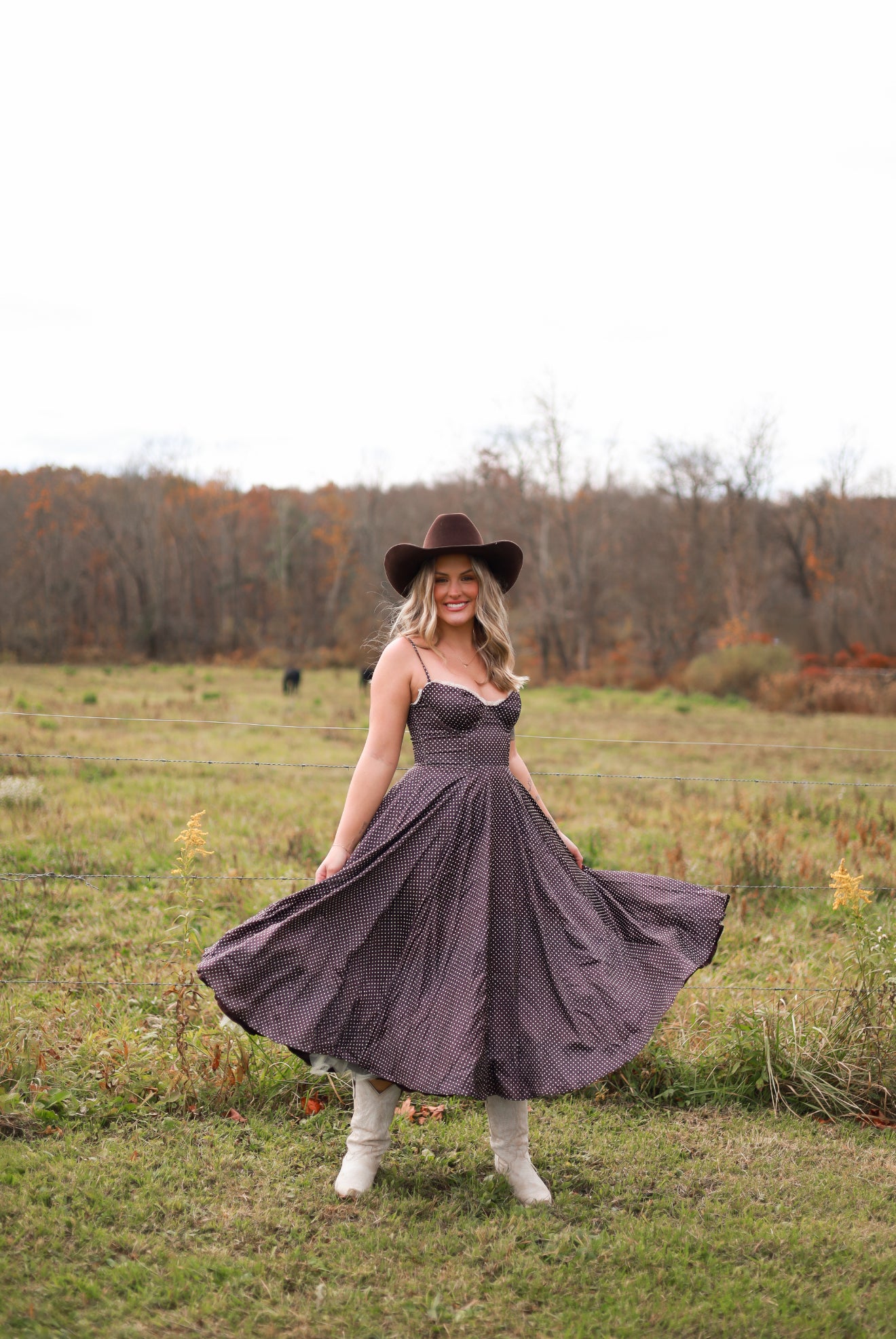 Storybook Lace Midi Dress - Brown