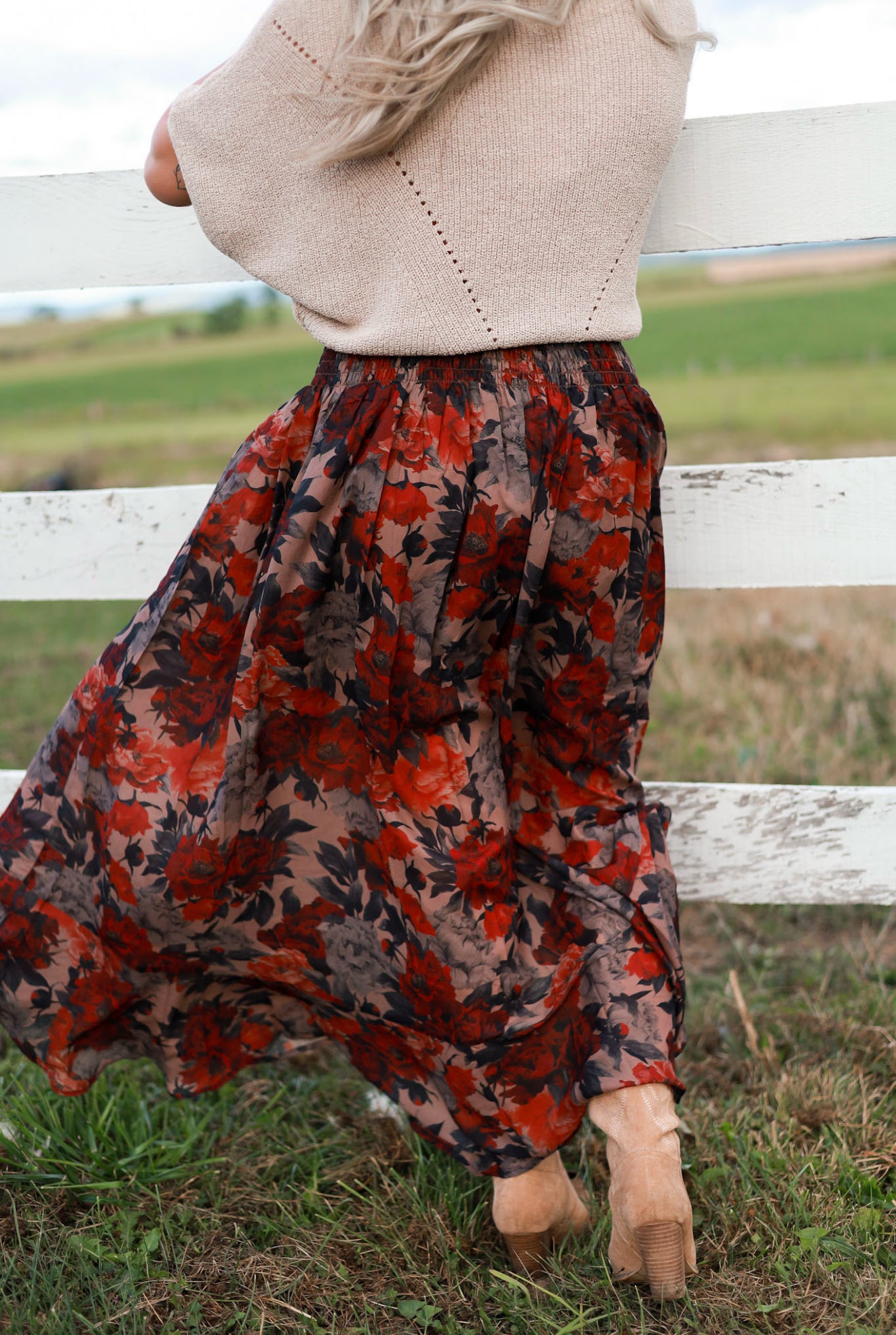 Poetry in Petals Skirt - Taupe