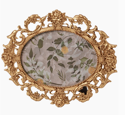 Vintage Oval Frame