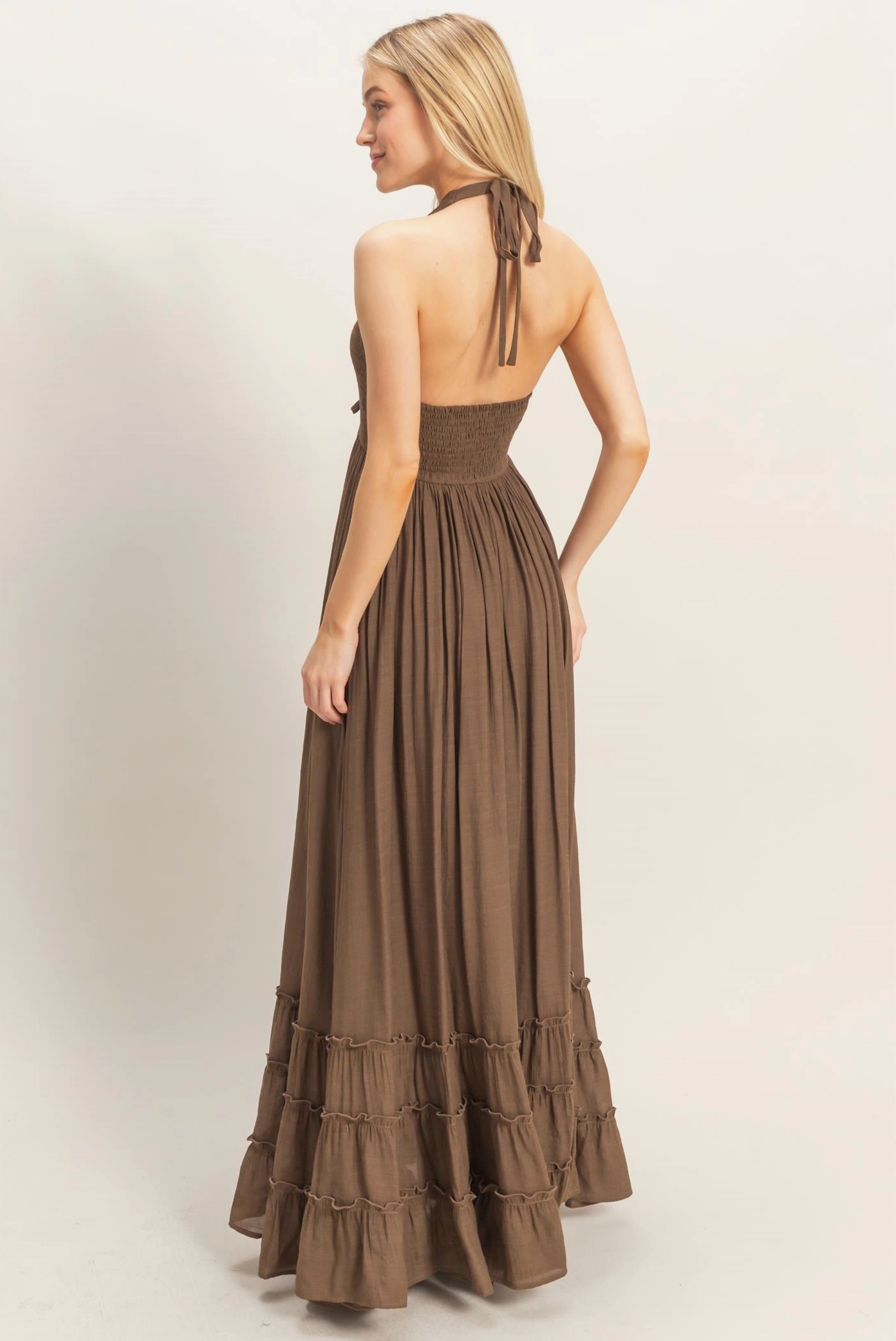country road maxi dress toffee Effortless summer elegance This gorgeous flowing maxi dress features a stunning low back and delicate beaded detail perfect for holidays and warm summer evenings! SHOP INDIE #MaxiDress #SummerDress #HolidayStyle #BoutiqueFashion #TutuBoutique