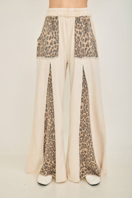 Mineral Leopard Flare Pants - Cream